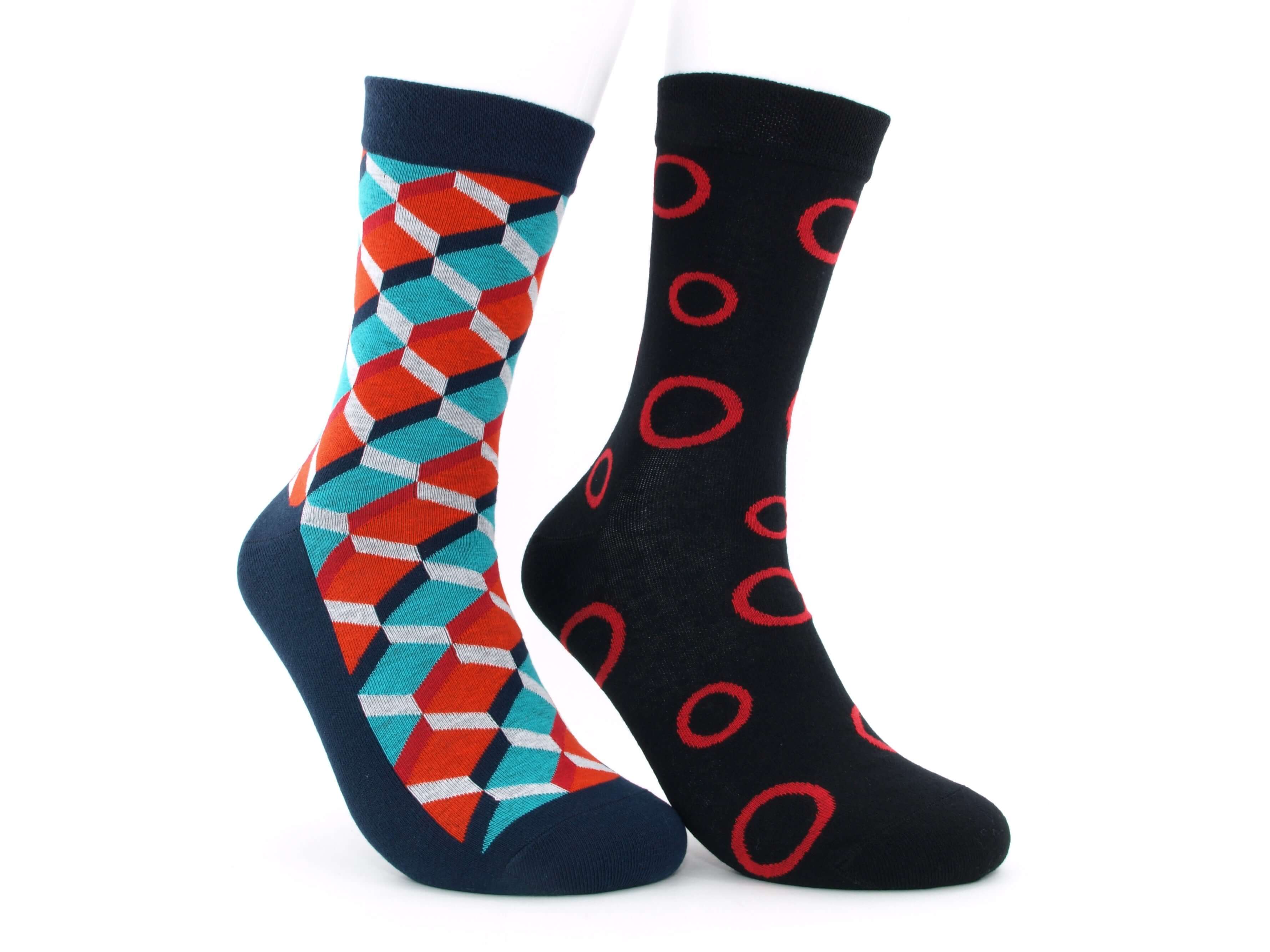 Bild: Bunte Herrensocken Treppen orange 1