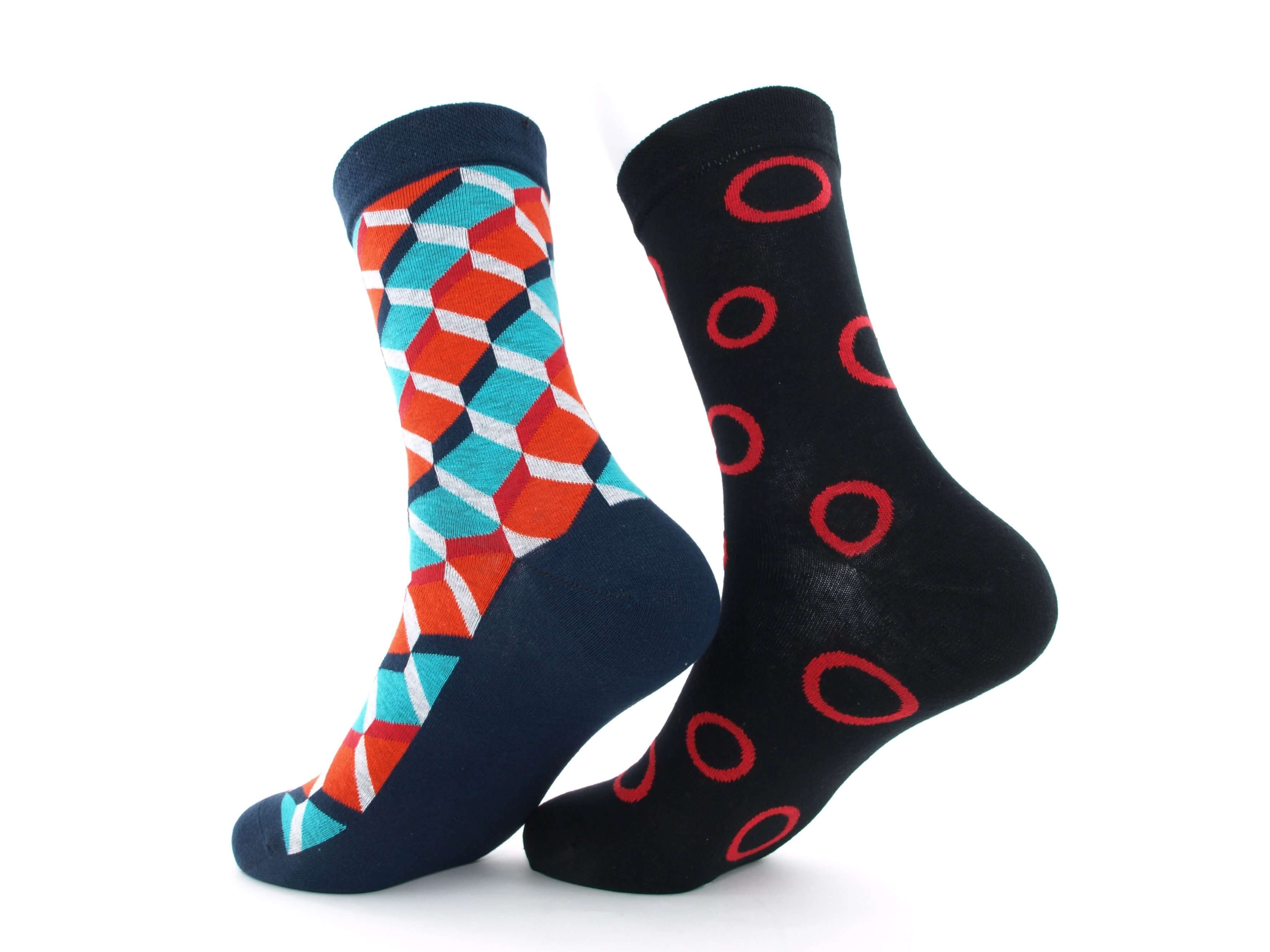 Bild: Bunte Herrensocken Treppen orange 2