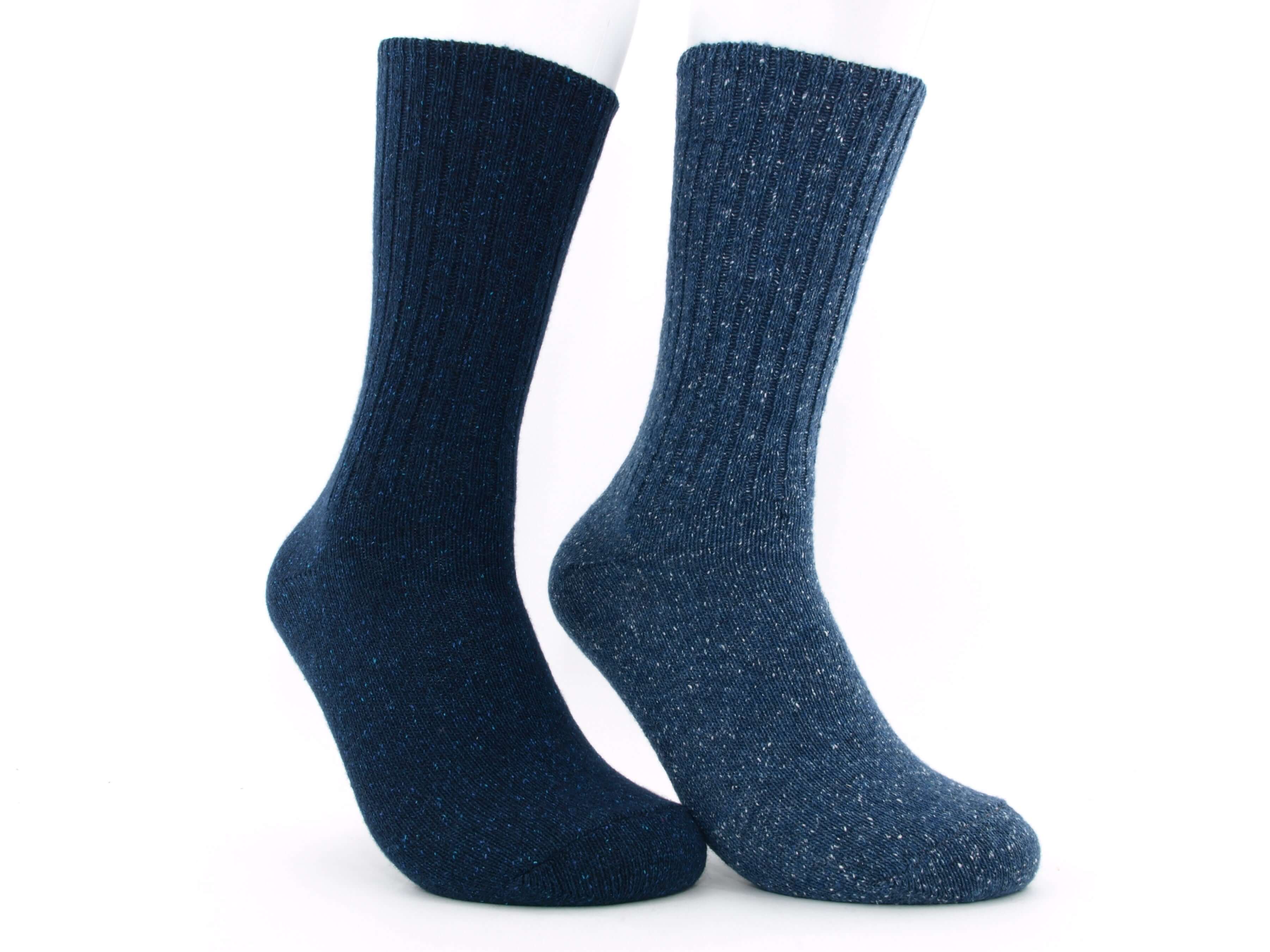 Bild: Wollsocken mit Seide blau 1